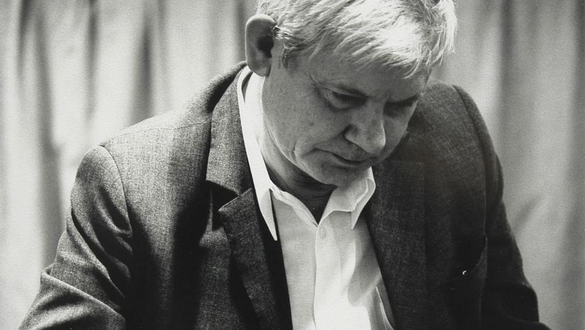 έκθεση Zbigniew Herbert στη Βιβλιοθήκη της Φιλοσοφικής Σχολής ΕΚΠΑ 